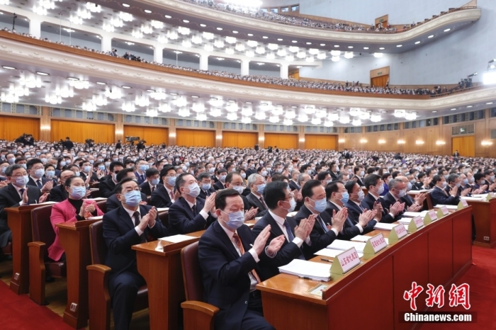 2023年3月5日,十四届全国人大一次会议在北京人民大会堂开幕。<a target='_blank' data-cke-saved-href='/' href='/'>中新社</a>记者 盛佳鹏 摄 2023年3月5日,十四届全国人大一次会议在北京人民大会堂开幕。<a target='_blank' data-cke-saved-href='/' href='/'>中新社</a>记者 盛佳鹏 摄